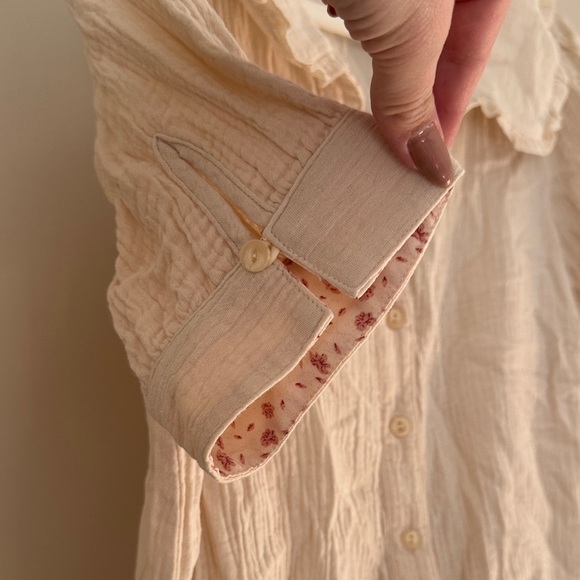 Hem & Thread Collared Top - Picture 3 of 5